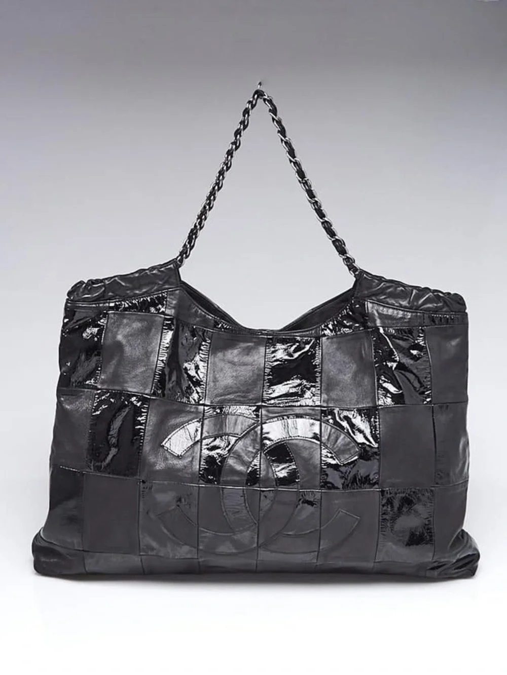 Authentic Chanel large Brooklyn ligne patchwork black leather Cabas tote